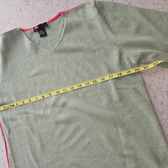 Vintage DIESEL Men's Pullover V-Neck Sweater * Green and Pink * X-Large - Picture 4 of 4